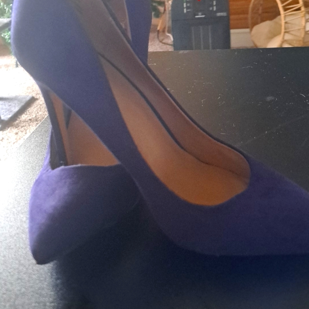 Purple heel
